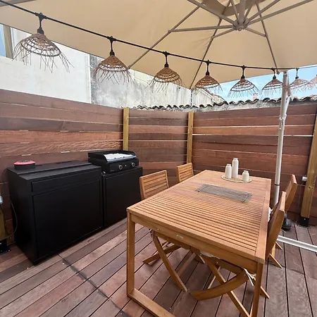 Дом отдыха Cocon Avec Jacuzzi Периньи